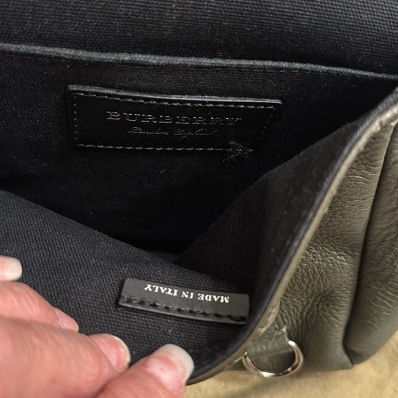 Genuine Burberry Bag New - Picture 5 of 9